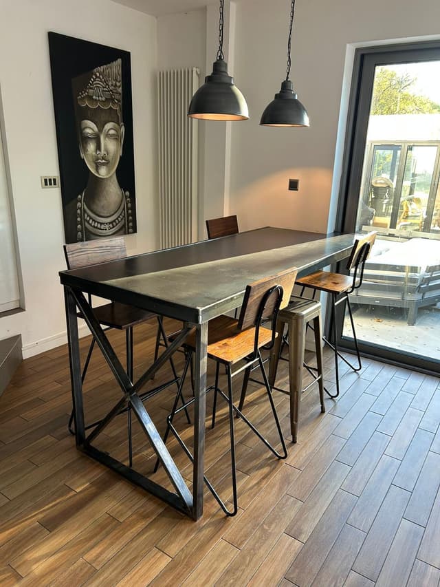 Description of the image